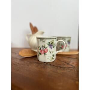 VTG Mug Set Cozy Cottage Grandma Kitchen Pastel Aesthetic Gold Trim Tea Cup